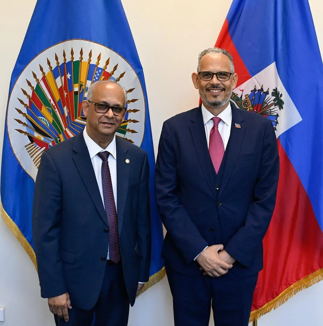 Le Premier ministre haïtien présente des objectifs ambitieux lors de la réunion tripartite de Washington